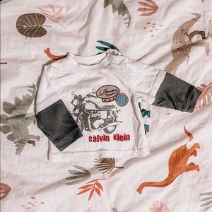 Calvin Klein long sleeve 0-3 month long tee